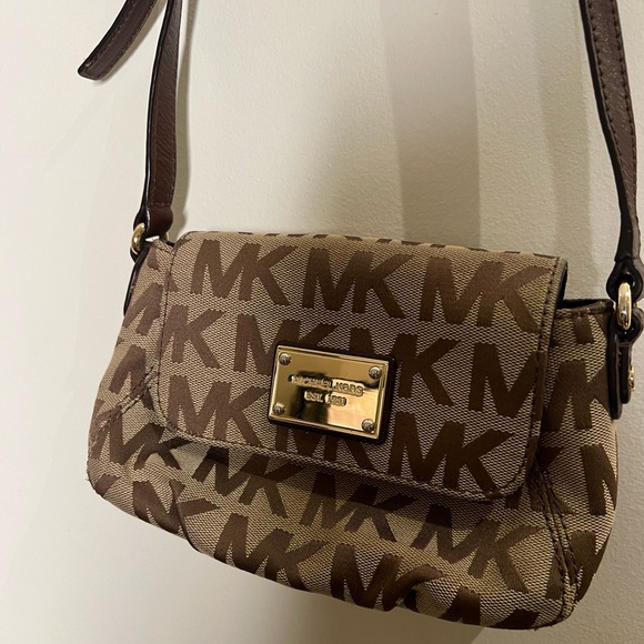 Michael Kors Purse - Picture 2 of 4